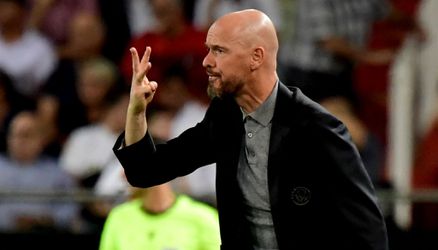 Ten Hag ziet Ajax knap winnen: 'Bij vlagen echt geweldig en genieten'