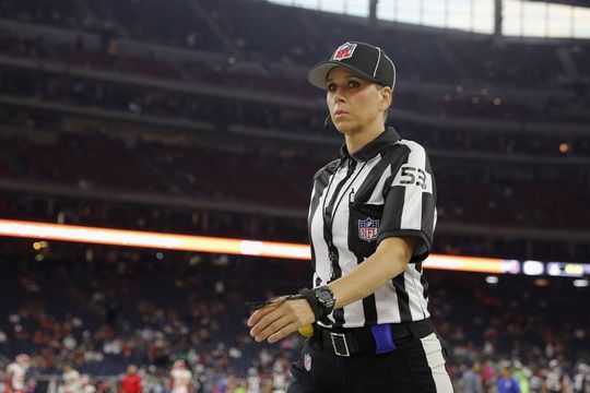 Sarah Thomas eerste vrouwelijke official bij NFL play-offs