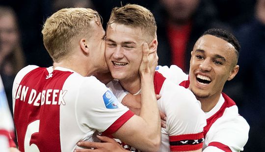 Ajax krijgt na superjaar Globe Soccer Award voor beste jeugdopleiding ter wereld