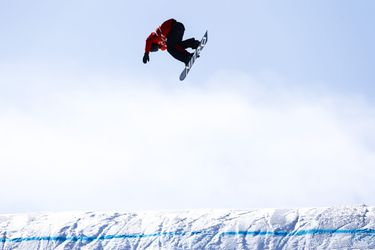 Nachtmerrie voor snowboarder Van der Velden: Winterspelen voorbij na zware breuk