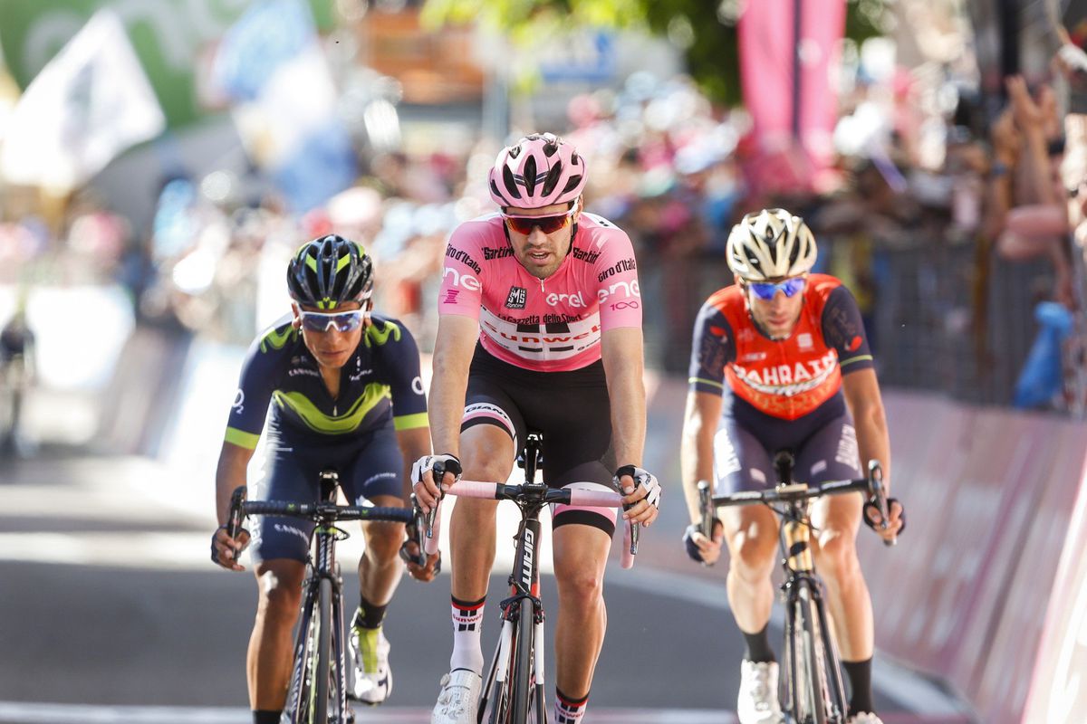 Dumoulin verliest roze trui