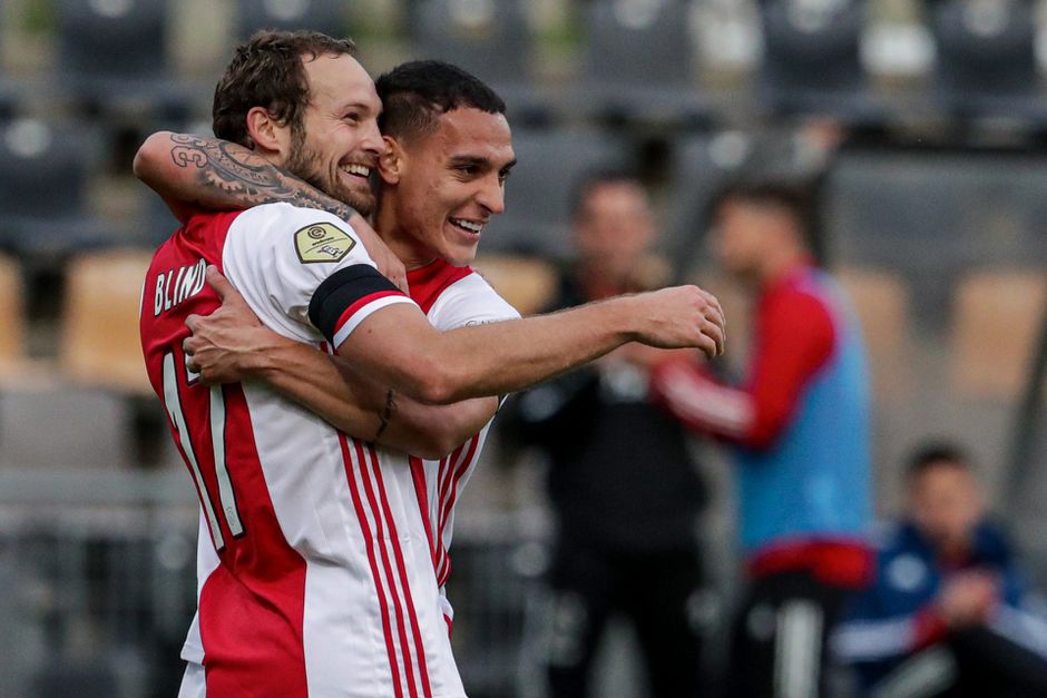 TV-gids: op deze zenders kun je dinsdagavond live naar Atalanta-Ajax kijken