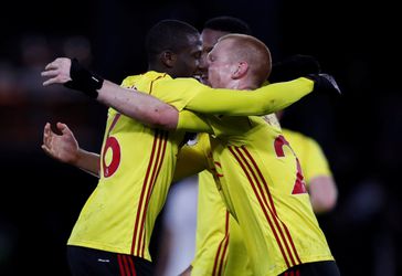 Watford wint met Zeegelaar en Janmaat in basis van Leicester