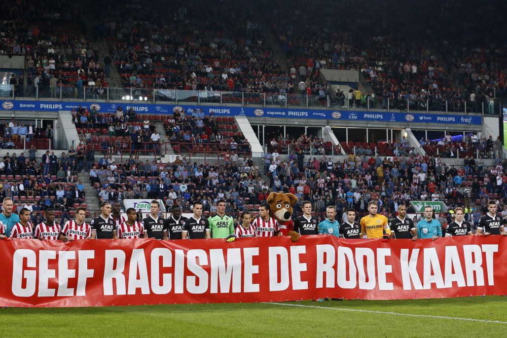 Blog: Racisme in het voetbal is als een rotte druif in een mooie tros