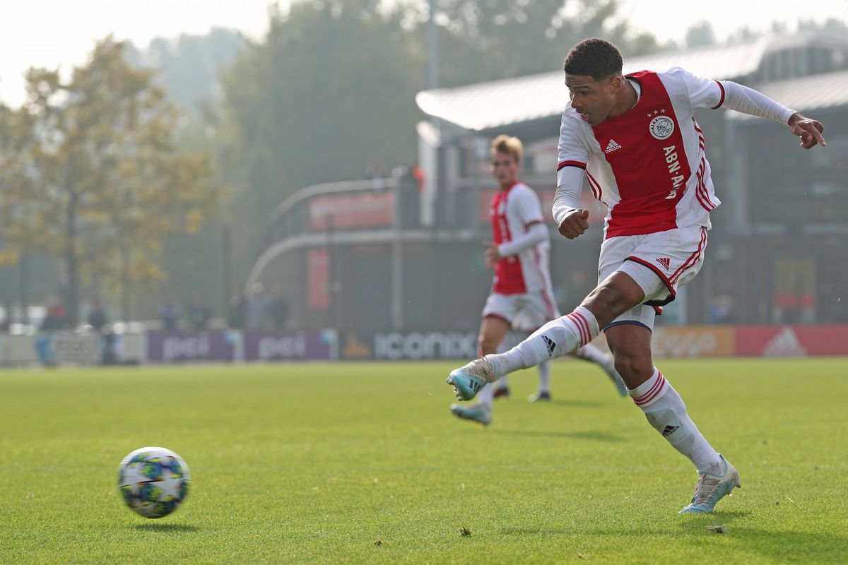 Ajax O19 heeft veel belang bij 1e plek: Youth League kent andere regels