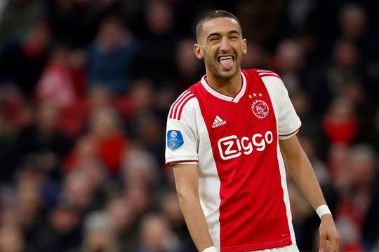 Ajax woensdag zonder Ziyech en De Jong tegen PEC Zwolle