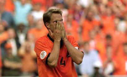 🎥 | Frank de Boer nog altijd 'ziek' van penaltydrama 2000: 'Hadden Europees kampioen moeten worden'
