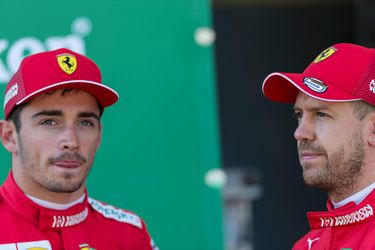 Ferrari spaart Leclerc en Vettel en zegt alleen maar 'foei' over botsing