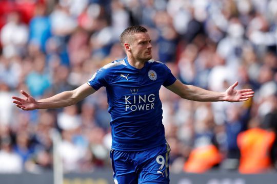 Geen transfer voor Vardy op deadline day, maar dikke contractverlenging bij Leicester