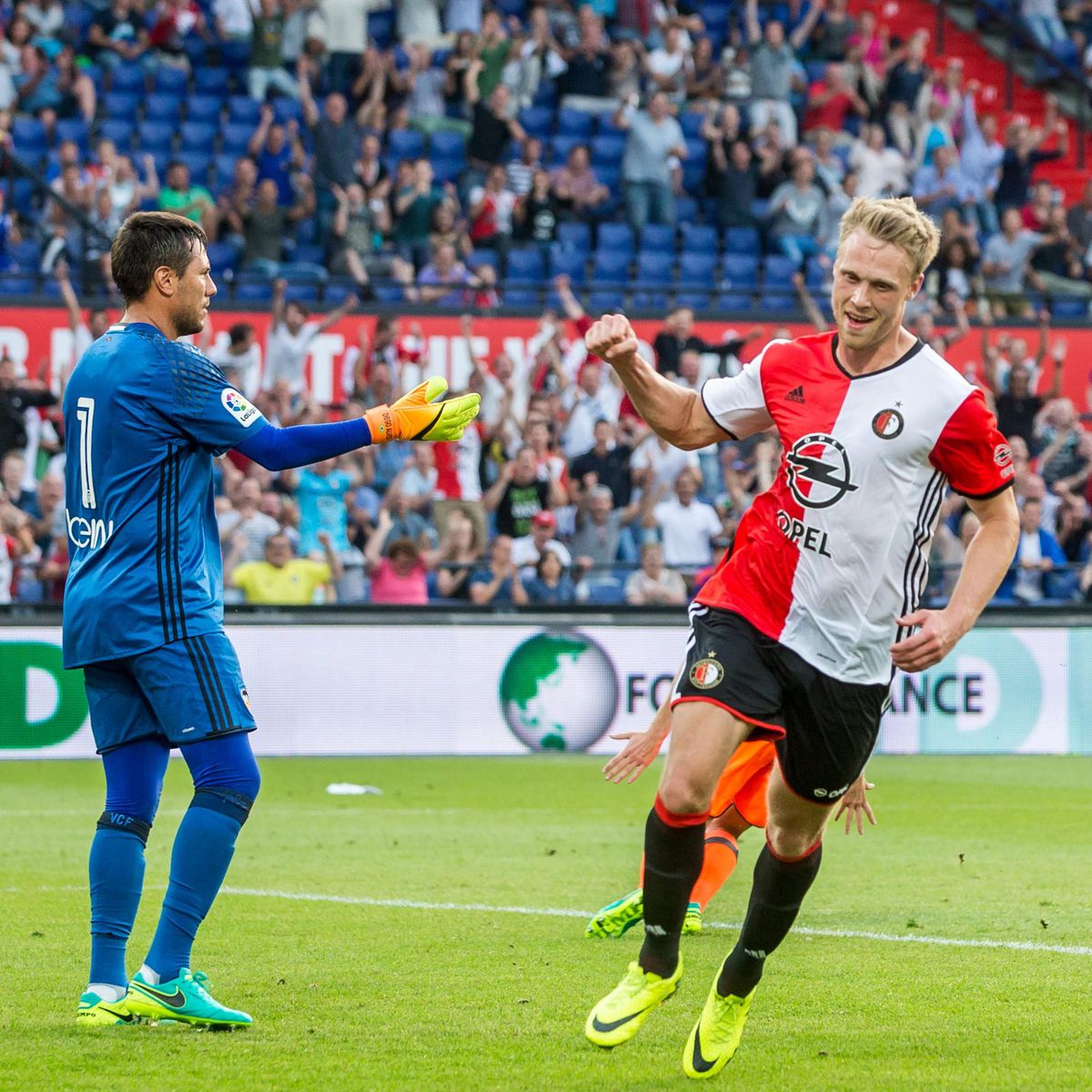 Feyenoord verlengt 'Spaanse tour' en speelt traditionele openingswedstrijd tegen Levante