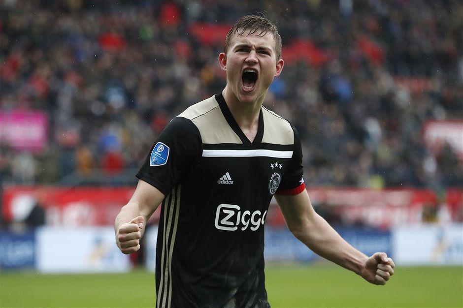 'Voorzitter Juventus zat al om de tafel met De Ligt'
