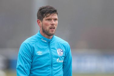 Trainer van Schalke 04 belooft: Klaas-Jan Huntelaar gaat zijn debuut maken