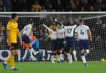 Spurs wint van Wolves en passeert Arsenal (video)