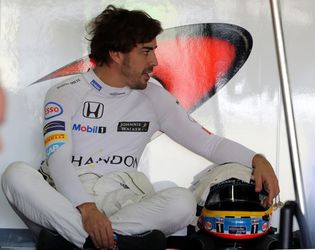 Alonso vol frustratie richting openingsrace: 'Komen 30 km per uur te kort'