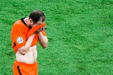 Spelers Oranje hebben veel respect voor emotionele Daley Blind: 'Je kunt zien wat voor persoon hij is'