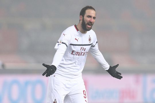 'Chelsea wil ontevreden Higuaín weghalen uit Milaan'