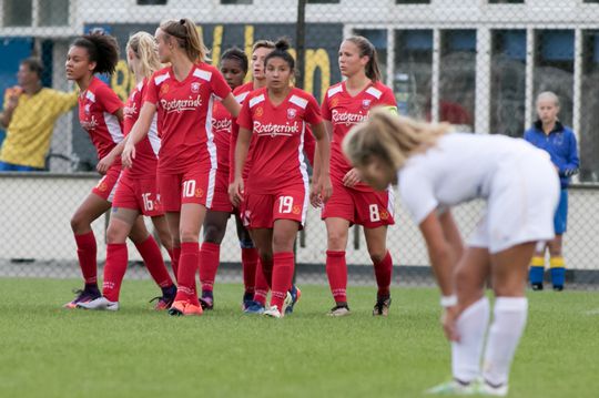 Uitslagen vrouwenvoetbal: FC Twente blijft maar scoren (video)