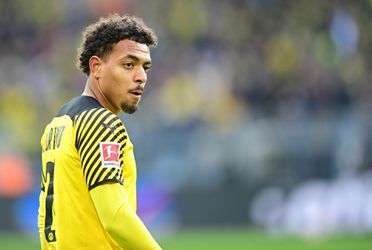 Donyell Malen heeft moeite zich aan te passen in Dortmund: ‘Daar werken we hard aan’