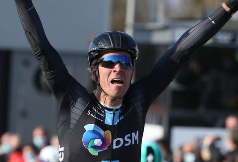 Team DSM met 3 Nederlanders naar Tour de France