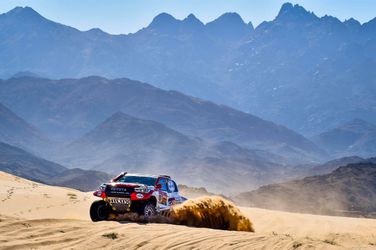 De Villiers pakt 2e etappe Dakar Rally