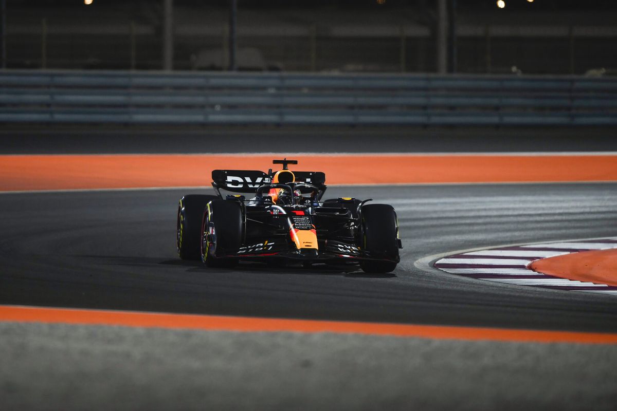 Max Verstappen wint tussen al het feestgedruis door ook GP van Qatar