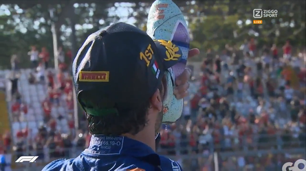 🎥 | Daniel Ricciardo, Lando Norris én Zak Brown doen de shoey