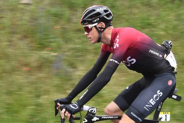 Officieel: geen Tour de France voor Chris Froome na val bij verkenningstochtje