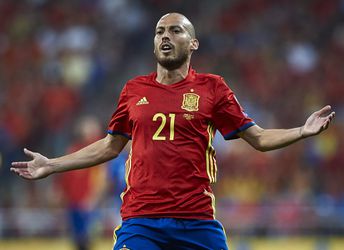 Kale David Silva maakt supergoal voor Spanje (video)