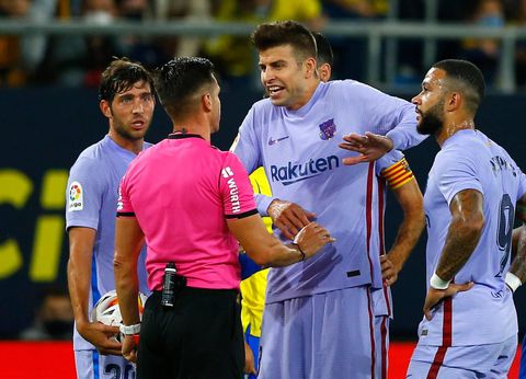 Piqué is het niet eens met de woorden van Koeman: 'Dat mag geen excuus zijn'