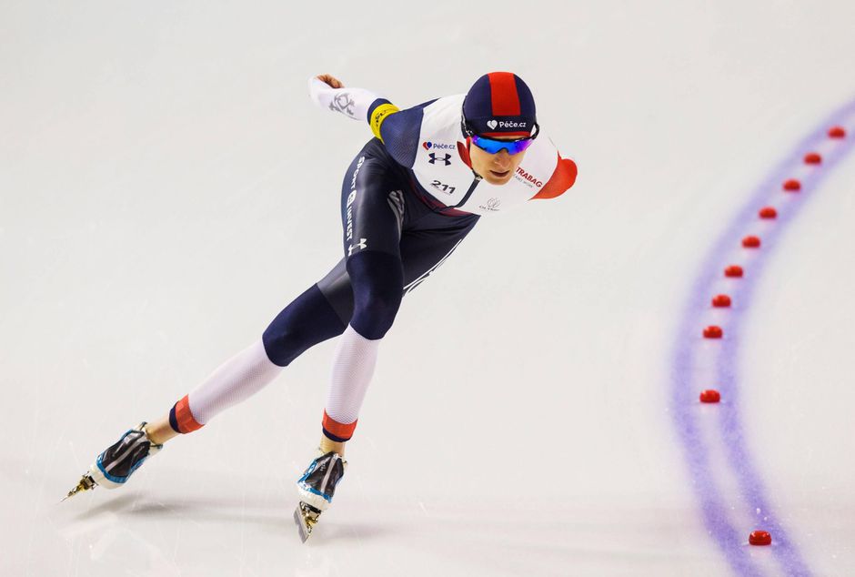 🎥 | Martina Sablikova pakt titel op 3 kilometer, zilver voor Carlijn Achtereekte