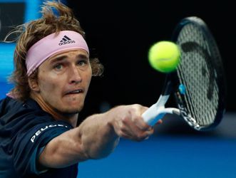 Outsider Zverev soepel langs Australiër Bolt