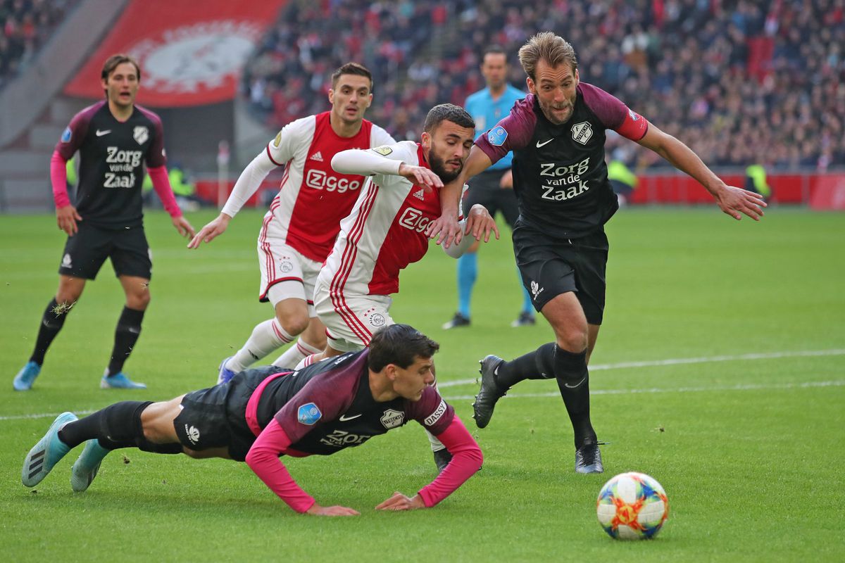 Utrecht-aanvoerder Janssen schrikt van niveau Ajax: 'Ben nog nooit zo weggespeeld'