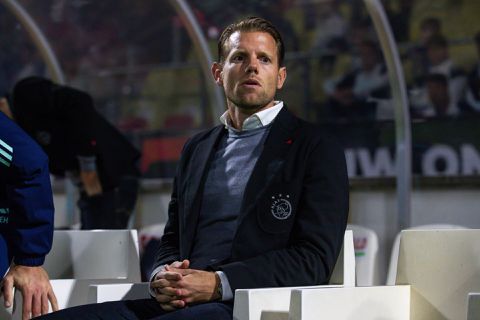 Verschuivingen binnen trainersgilde Ajax na wegsturen Maurice Steijn: Dave Vos assistent Ajax 1