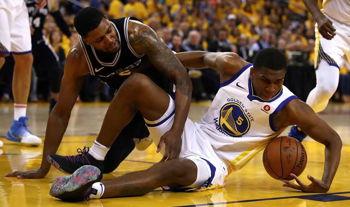 Warriors beginnen play-offs met winst