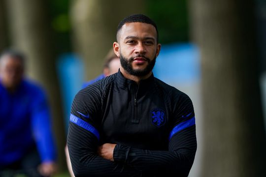 Blundertje van Barcelona: Memphis-shirt is al te koop in online fanstore