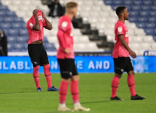 Phillip Cocu op de schopstoel in Engeland: Derby verliest voor 5e keer in 6 duels