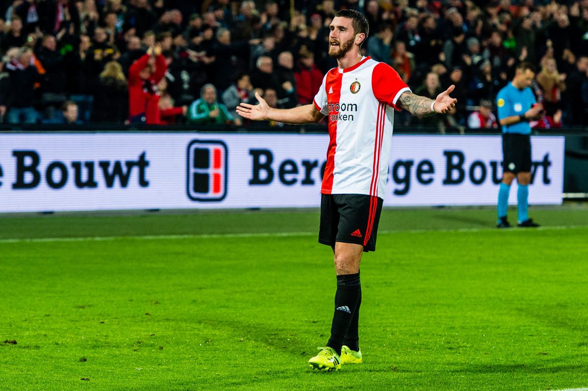 Julio Ricardo Cruz vraagt Feyenoord-fans om geduld met Marcos Senesi: 'Het komt, echt'