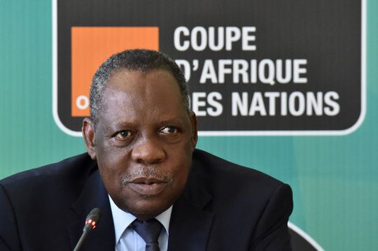Hayatou wil nog zeker 4 jaar de big boss van de Afrikaanse bond blijven