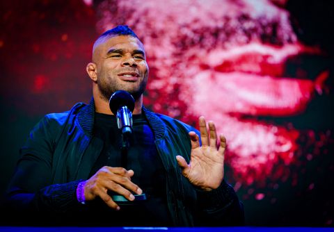 Alistair Overeem verwacht zege Rico Verhoeven tegen Ben Saddik: 'Iets meer voordeel'