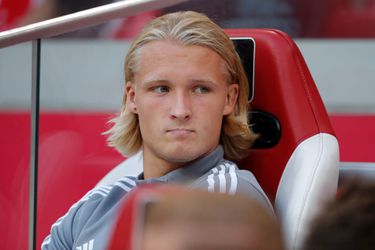 Ajax bevestigt vertrek Dolberg naar Nice en vangt €20,5 miljoen