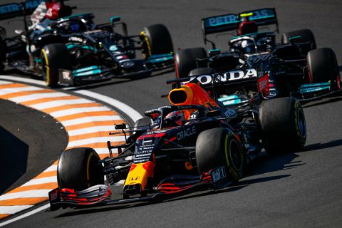 Formule 1 wil teams verplichten om tijdens vrije trainingen hun jonkies in de auto te zetten