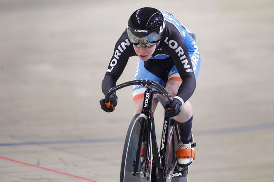 Kyra Lamberink snelt naar finale 500 meter tijdrit bij WK baanwielrennen