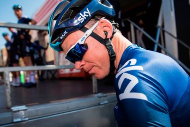 Sky haalt opgelucht adem: Froome komt zonder kleerscheuren uit valpartij in Catalonië