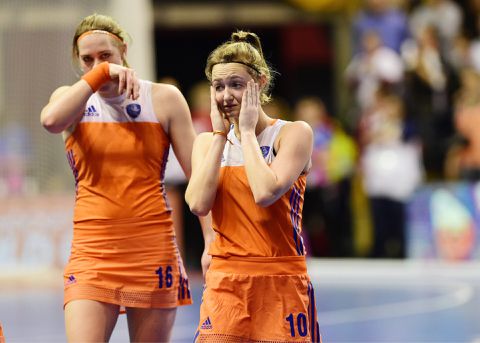 Nederlandse zaalhockeyers genaaid door bond: 'Mogen niet eens WK-titel verdedigen'