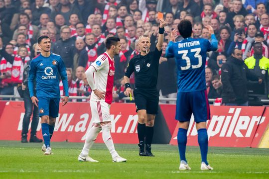 'Björn Kuipers werd na heftige Klassieker bedreigd door fans van Feyenoord'