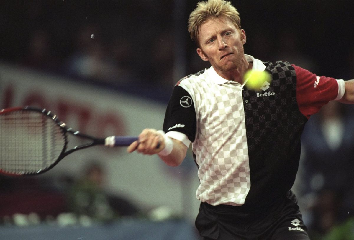 'Failliete tennisheld Boris Becker moet zelfs oude zweetbandjes verkopen'