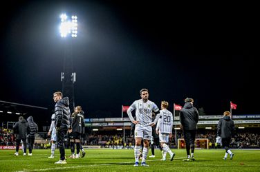 Spelersbus Vitesse opgewacht na dramatische wedstrijd bij Go Ahead Eagles