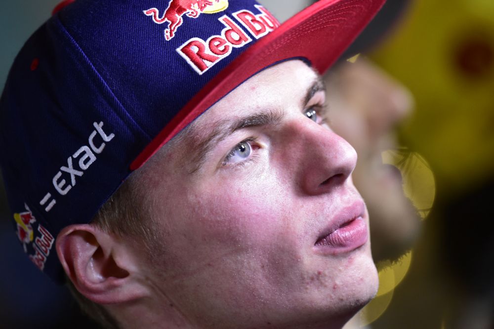 Bevestigd: Verstappen definitief naar Red Bull vanaf GP Spanje