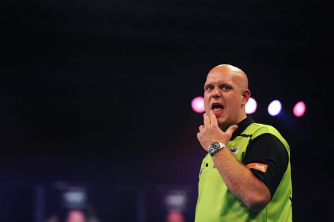 Van Gerwen gooit ruime voorsprong in de prullenbak, Barney na sterke dag ook klaar