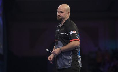 Q School: Sedlacek pakt als 1e Tsjech ooit een PDC-tourcard na zege op Van Peer